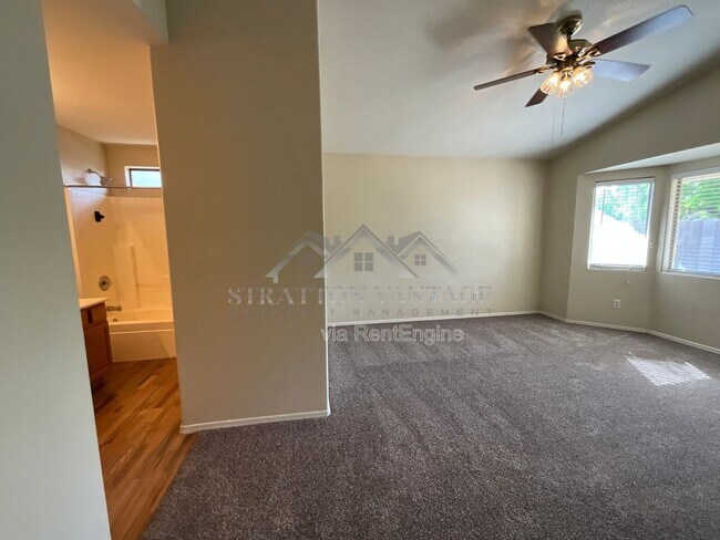 Building Photo - 5313 W Pecan Rd