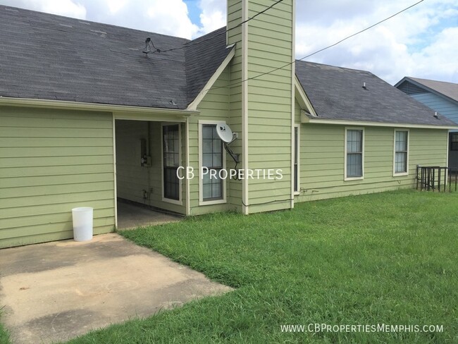 Building Photo - Amazing home in Parkway Village!