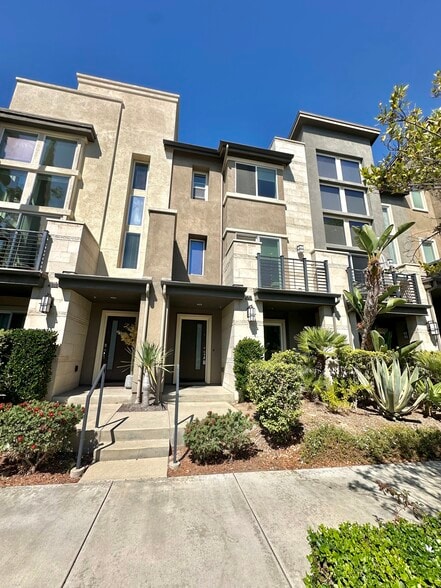 Primary Photo - 7870 Civita Blvd