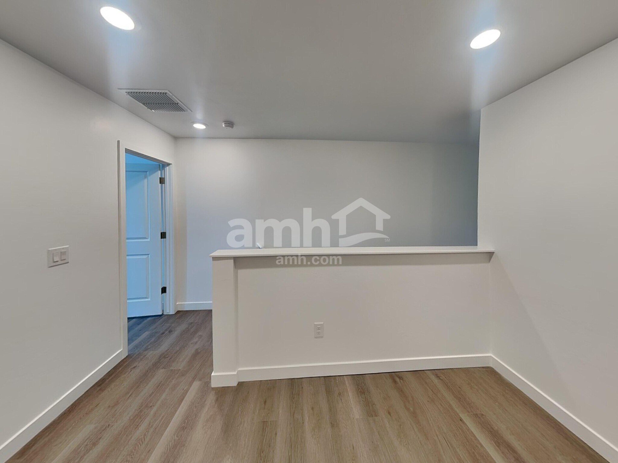 Building Photo - 7344 S Avenida Obelo