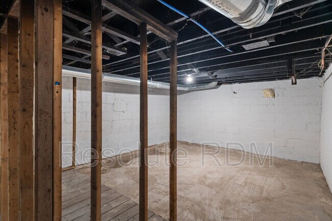 Building Photo - 801 N Dearborn St