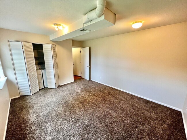 Building Photo - 2336 Arctic Fox Dr