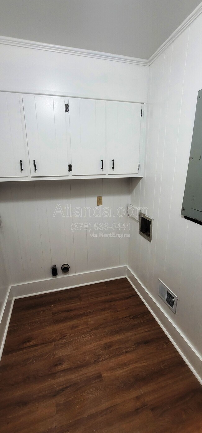 Building Photo - 4216 Smithsonia Ct