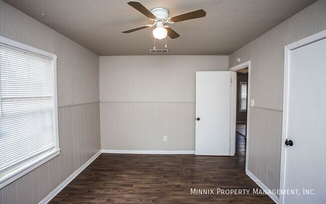 Building Photo - 4616 33rd St