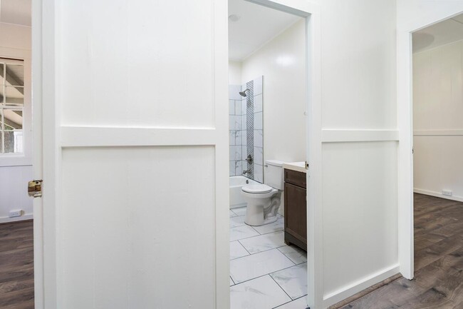 Building Photo - 91-1127-1127 Hapua St