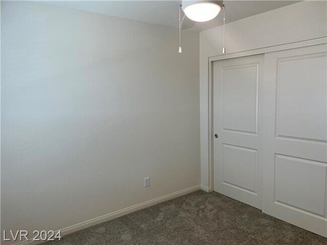 Building Photo - Brand New 4 Bedroom Townhome-Sunrise Manor