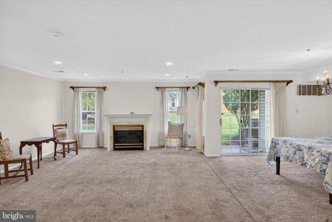 Building Photo - 324 Tuvira Ln