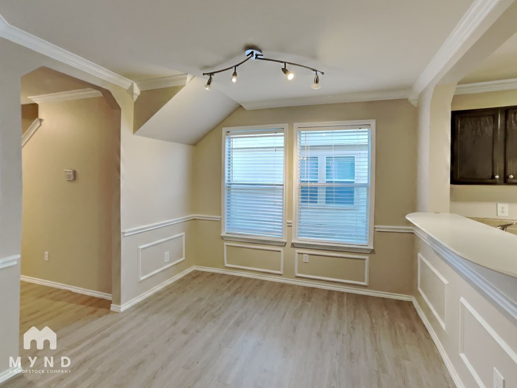Building Photo - 5644 Brougham Way