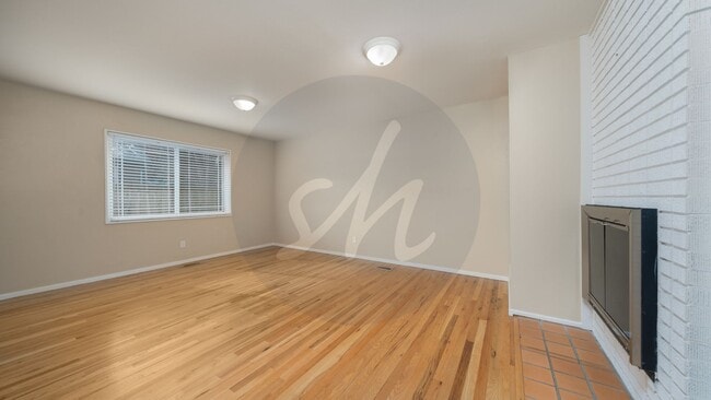 Building Photo - Charming Rancher in Highland Park