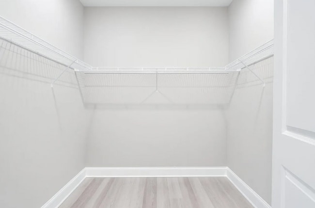 Building Photo - 500 Victoria Wy