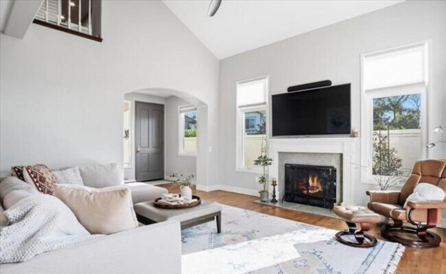 Building Photo - Refined Coastal Living in One of Carlsbad’s Most Exclusive Communities