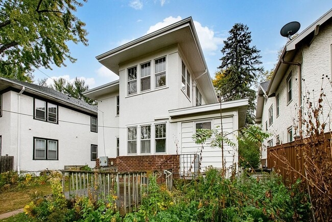 Building Photo - 2011 Portland Ave