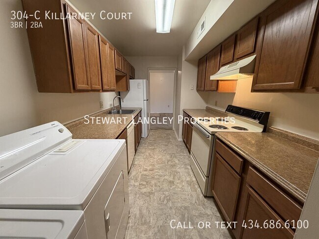 Building Photo - 304-C Killarney Court-