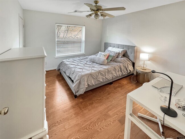 Building Photo - 62 N Abram Cir