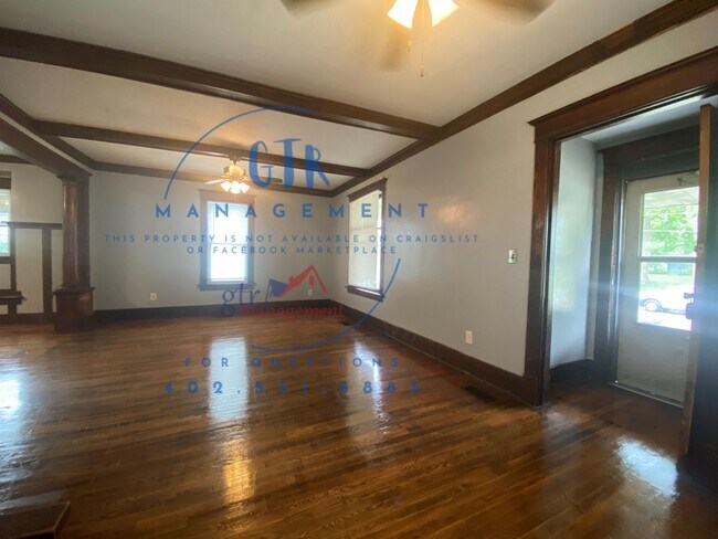 Building Photo - 6113 N 24th St