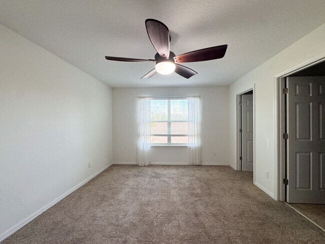 Building Photo - Windermere Landings Highly Desirable 3/2.5 Home...Beautifully Upgraded (2139 sq ft)! MUST SEE!
