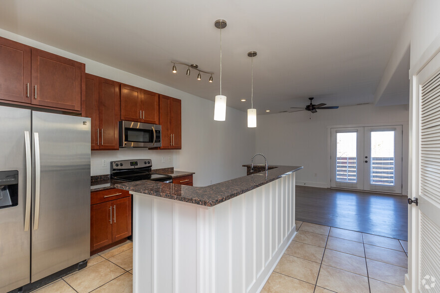 Primary Photo - Skyloft Apartments