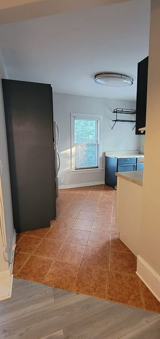 Building Photo - 15 Minden Ave