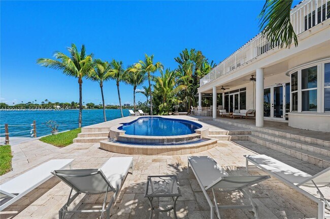 Building Photo - 1575 Stillwater Dr