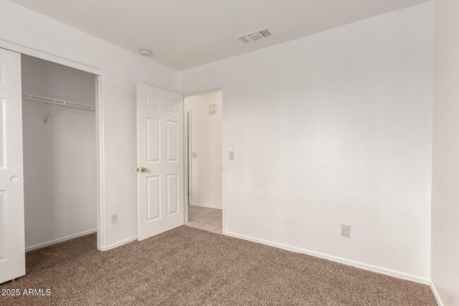 Building Photo - 11307 W Madisen Ellise Dr