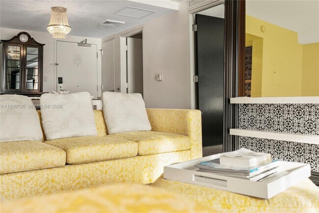 Building Photo - 1100 West Ave