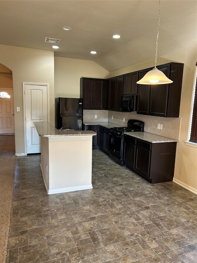 Building Photo - 284 Country Crossing Cir