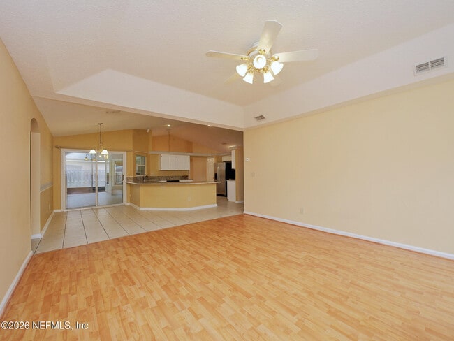 Building Photo - 12252 Lake Fern Dr