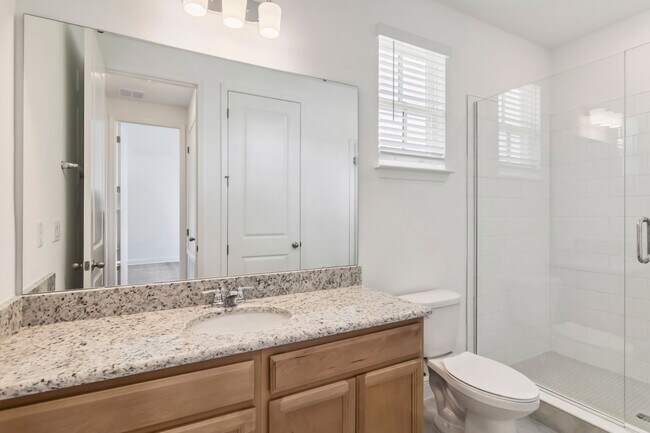 Building Photo - Beautiful Brand New 1/1 Garage Apartment i...