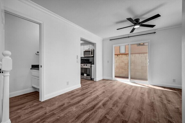Building Photo - 331 Ogle St