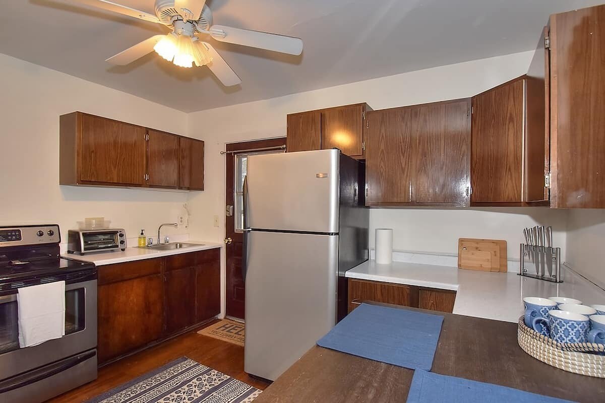 Building Photo - 1503 W 7th Ave