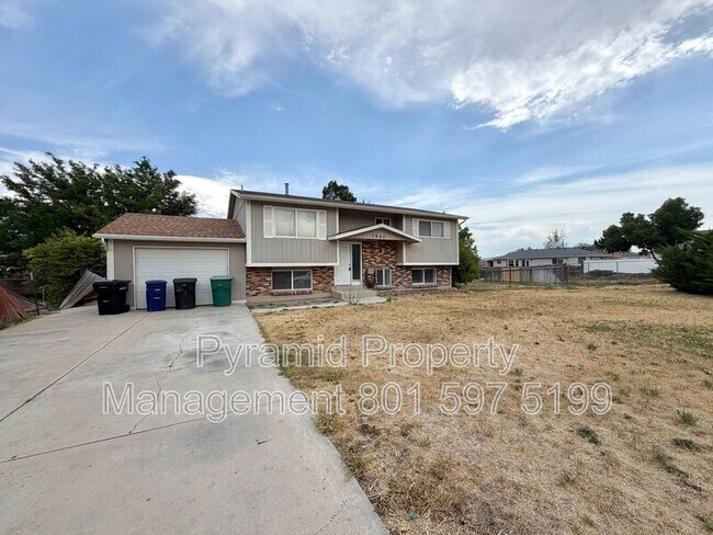 Building Photo - 7685 S 2550 W