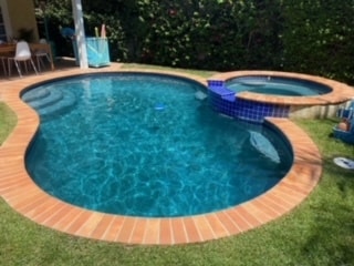 Bring your family and friends to this upgraded pool and jacuzzi - 14024 Peach Grove St