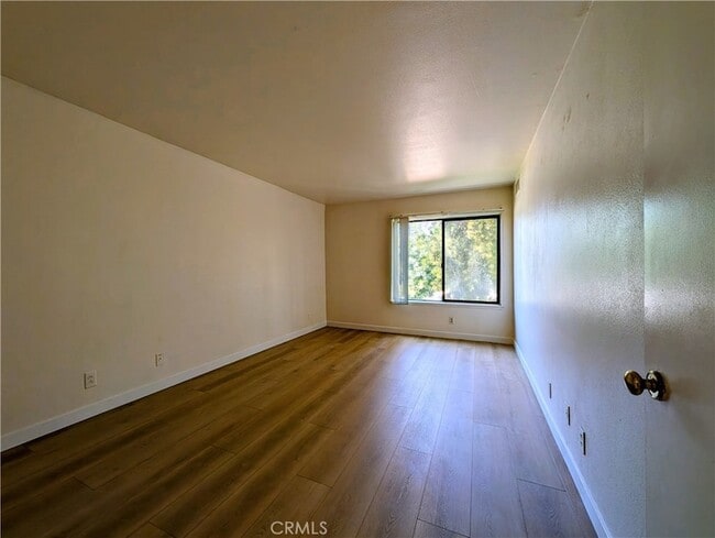Building Photo - 6815 Remmet Ave