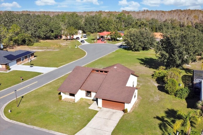 Building Photo - 905 Mendoza Ln