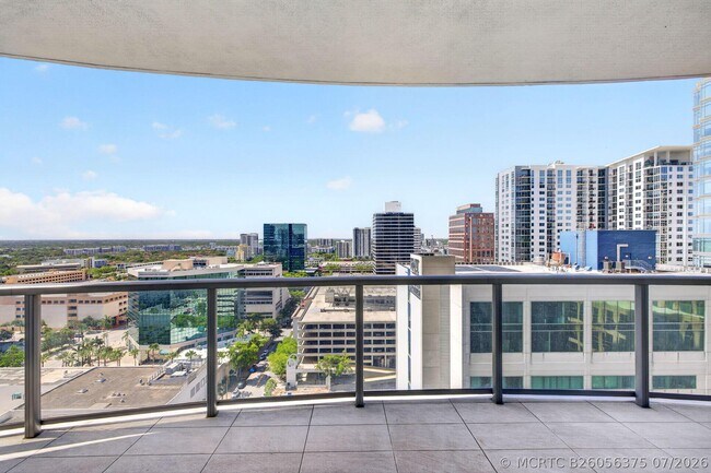 Building Photo - 100 E Las Olas Blvd