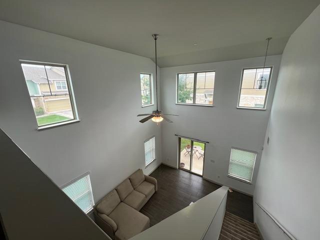 Building Photo - 1620 Bryant Dr