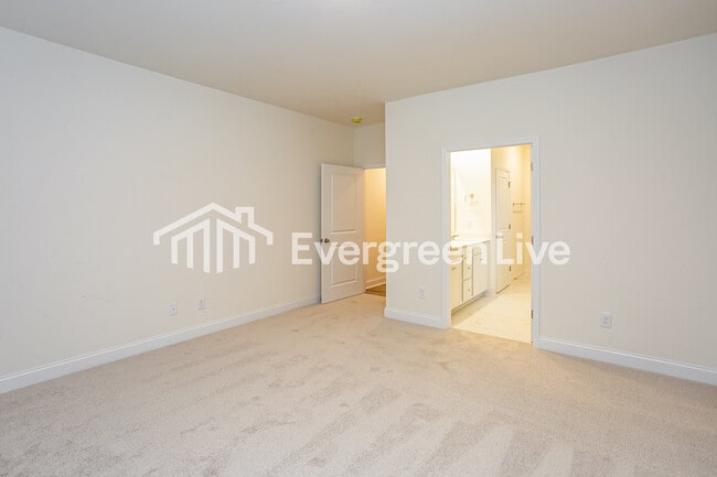 Building Photo - 1072 Mapletree Ln