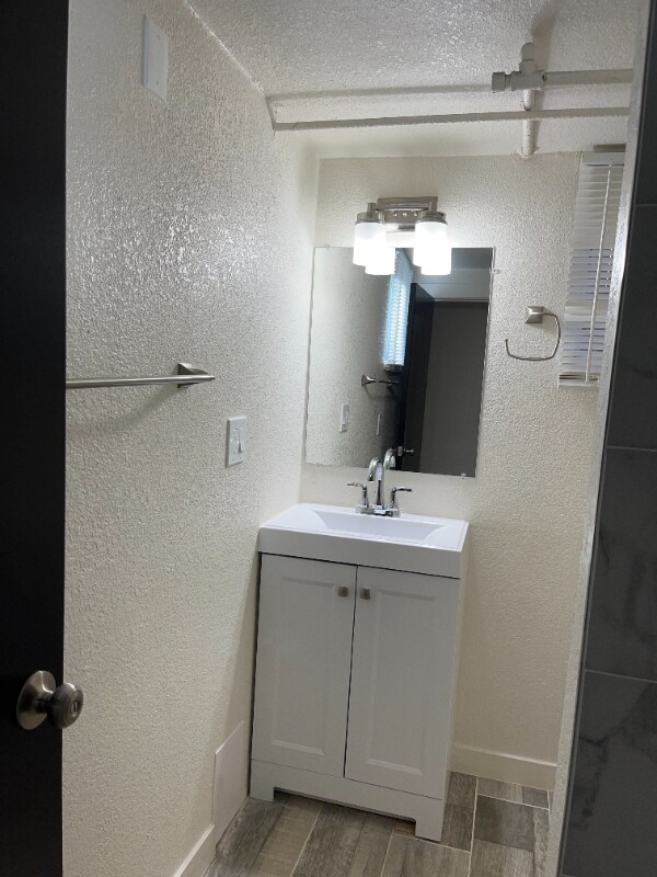 Building Photo - 1310 15th Ave