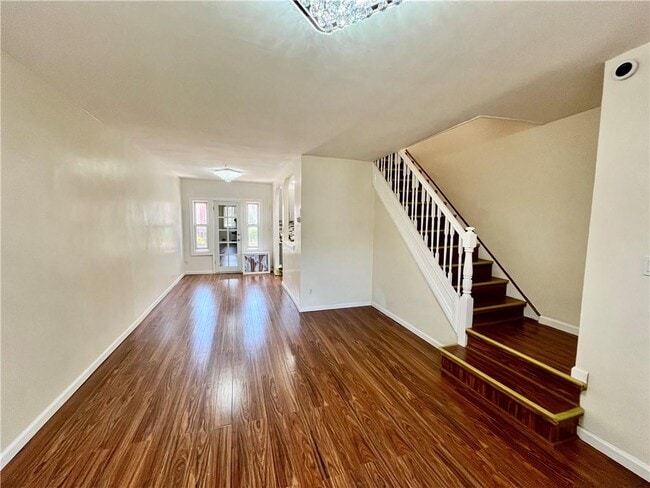 Building Photo - 2152 E 27th St