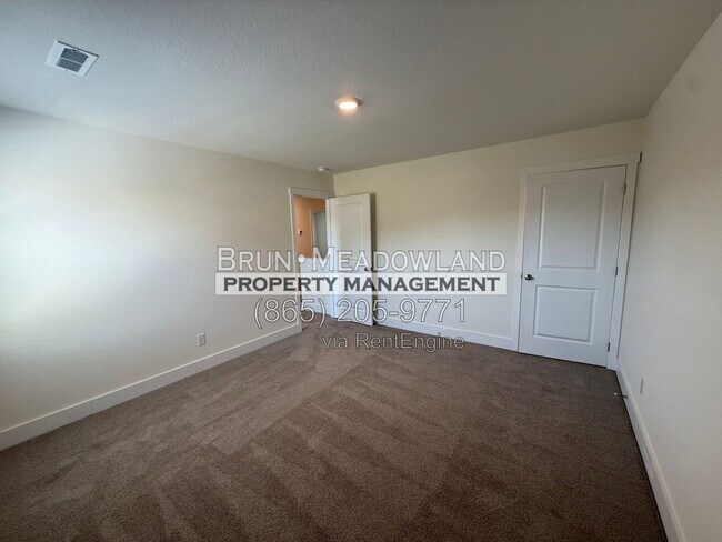 Building Photo - 2424 Limelight Ln