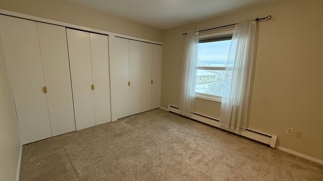 Building Photo - A spacious (4) bedroom corner lot home in Chugiak!