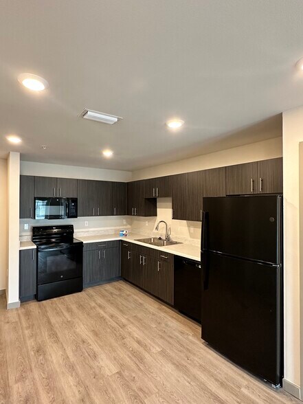 Primary Photo - Lofts at Bahama Village
