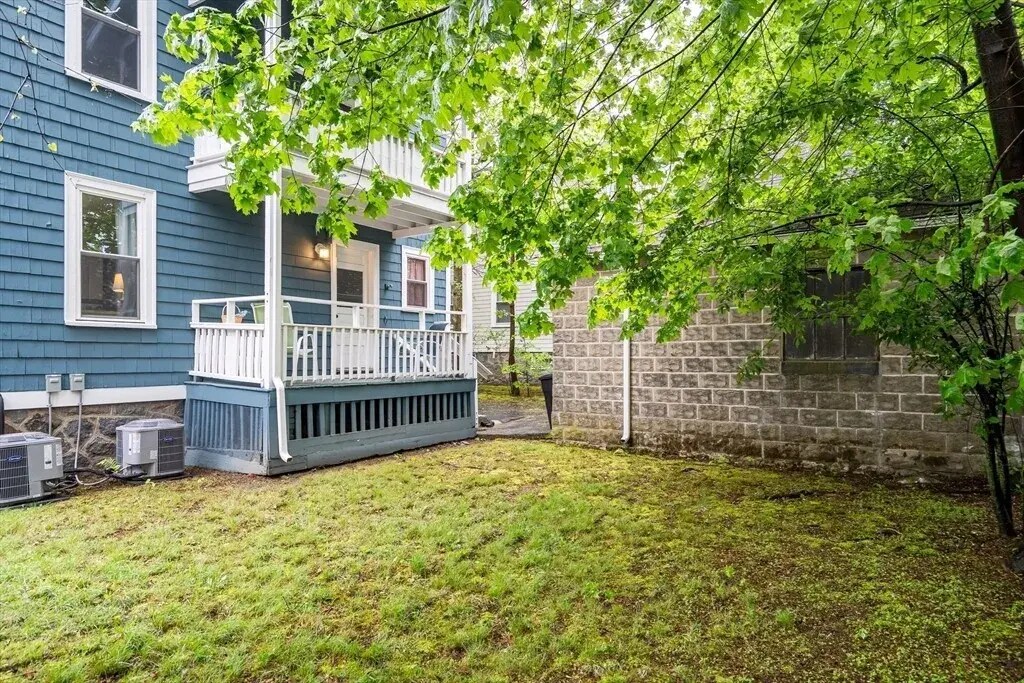 Building Photo - 102 Greaton Rd