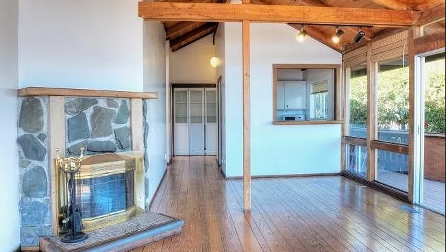 Building Photo - 2381 Paradise Dr