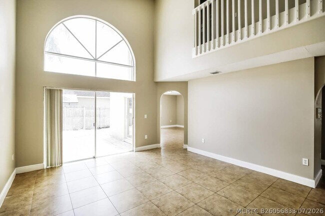 Building Photo - 14671 SW 156th Ave