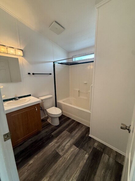 Building Photo - 9635 Gull St