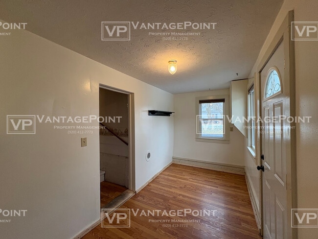 Building Photo - 264 Modoc St