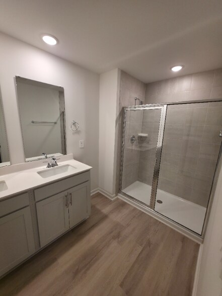 Building Photo - 1173 Abbott St