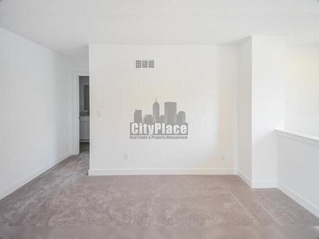 Building Photo - 3794 Cantebury Dr