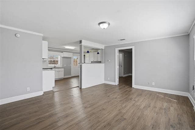 Building Photo - 308 Lamm St